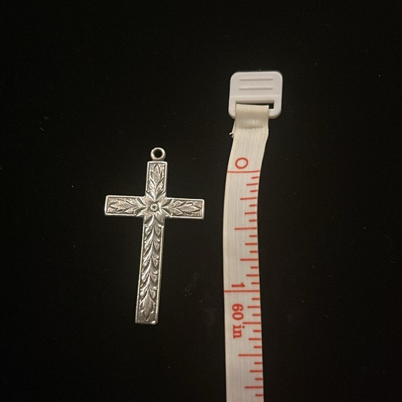 Silver Cross Pendant - Picture 2 of 4